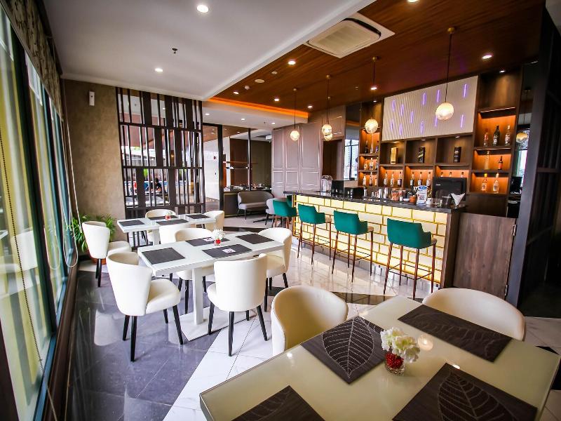 Asialink Hotel Batam by Prasanthi image