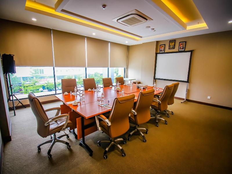 Asialink Hotel Batam by Prasanthi image