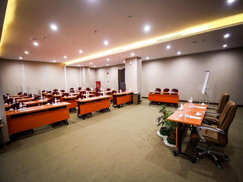Asialink Hotel Batam by Prasanthi image
