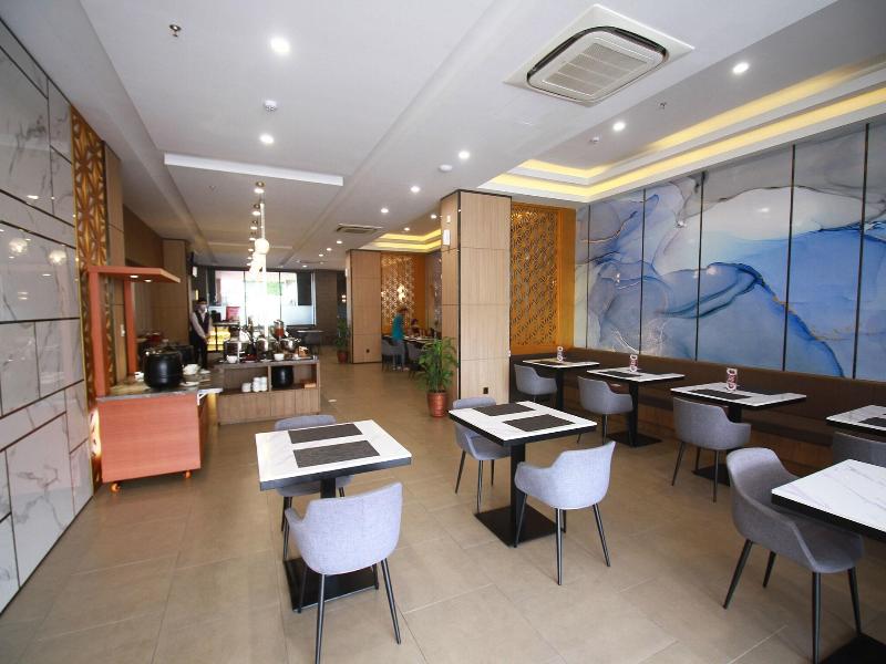 Asialink Hotel Batam by Prasanthi image
