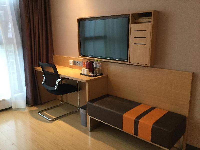 7 Days Premiuma Chengdu Jintang Hantan New Town — photo 4