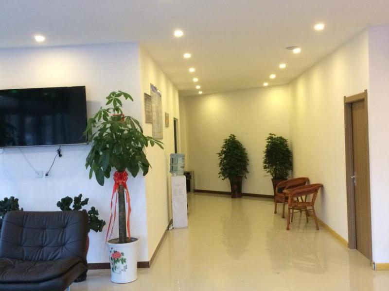 Pai Hotels Heze Chengwu Junhua Bus Terminal Statio