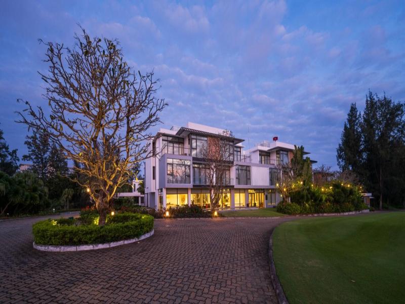Montgomerie Links Villas Hoi An image