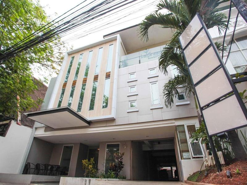 LeGreen Suite Kuningan image
