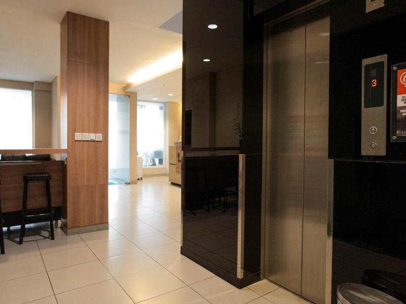 LeGreen Suite Kuningan image