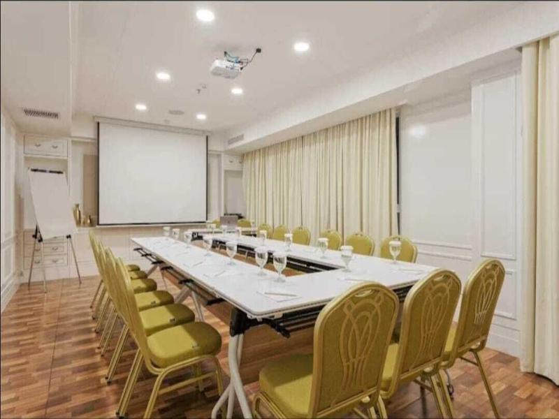 Daima Norwood Hotel image