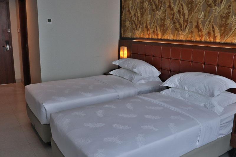 Pakons Prime Hotel image