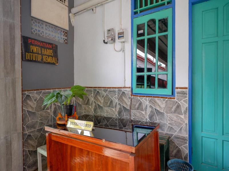 Formerly RedDoorz Syariah near POLTRAN Tegal