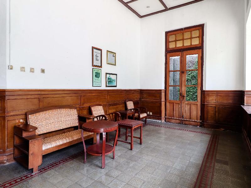 Hotel Limaran 1 by ZUZU image