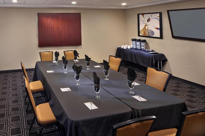 Towneplace Suites By Marriott Albany Downtown Medi image
