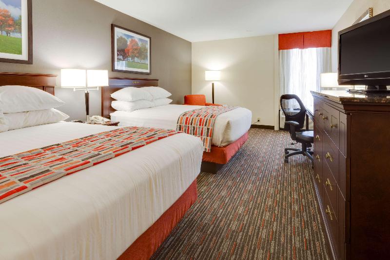 Pear Tree Inn Sikeston image