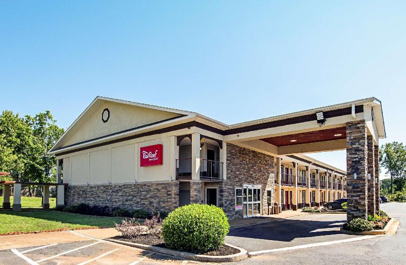 Red Roof Inn & Suites Greenwood, Sc image