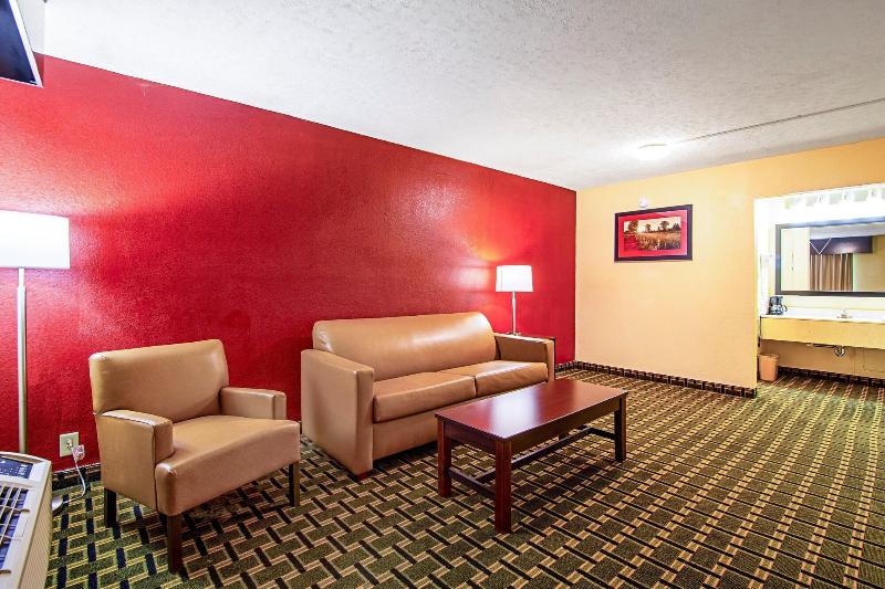Red Roof Inn & Suites Greenwood, Sc image