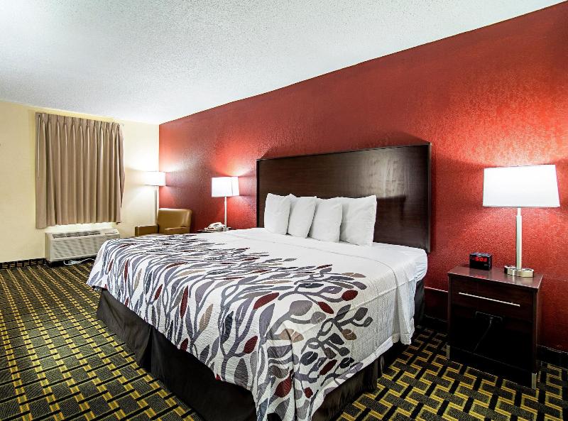 Red Roof Inn & Suites Greenwood, Sc image