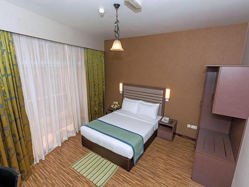 Wave International Hotel image