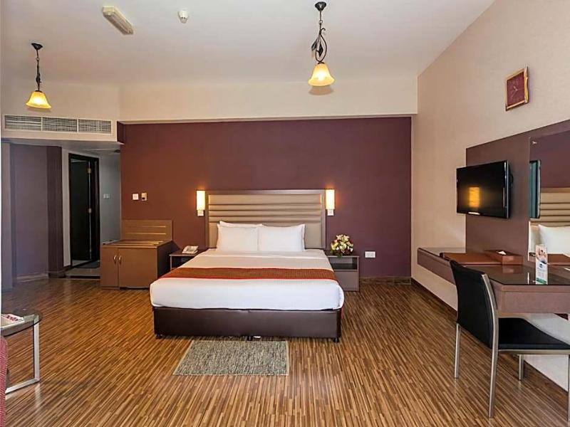 Wave International Hotel image