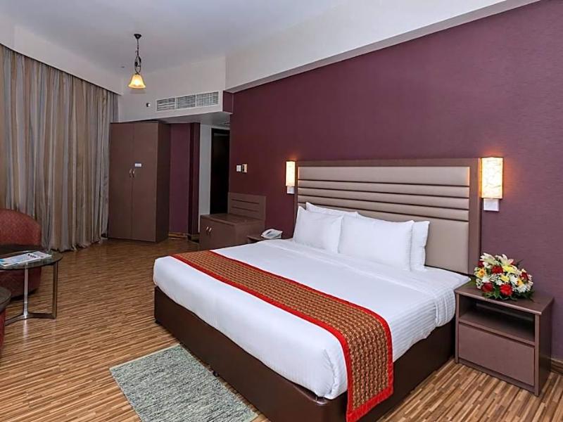 Wave International Hotel image