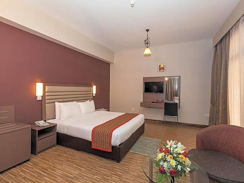 Wave International Hotel image