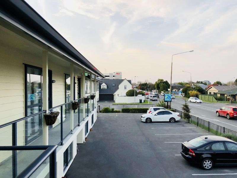 123 Motel image