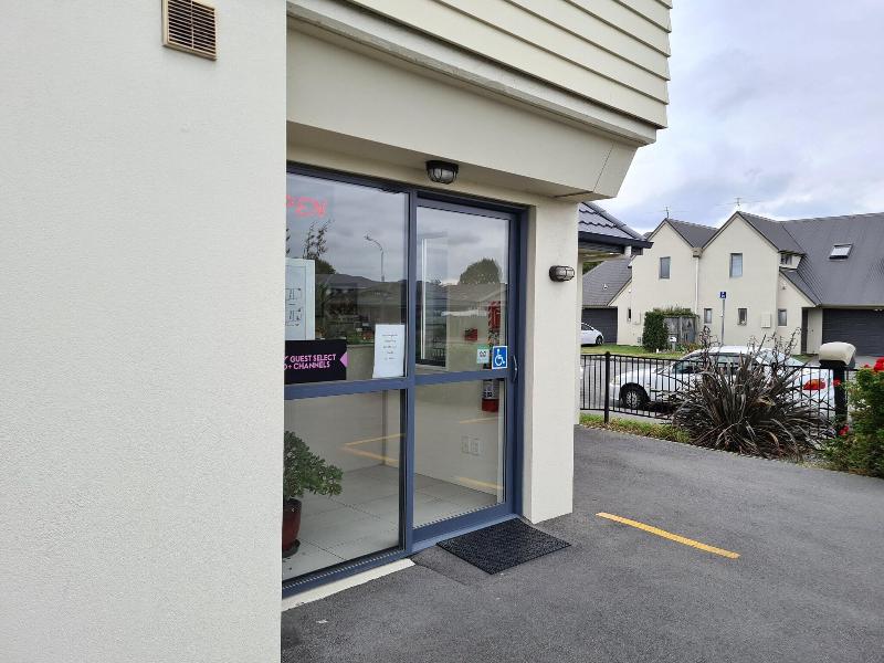 123 Motel image