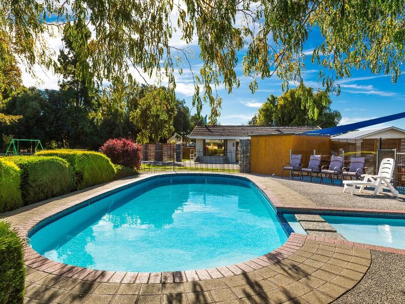 Cherylea Motel image