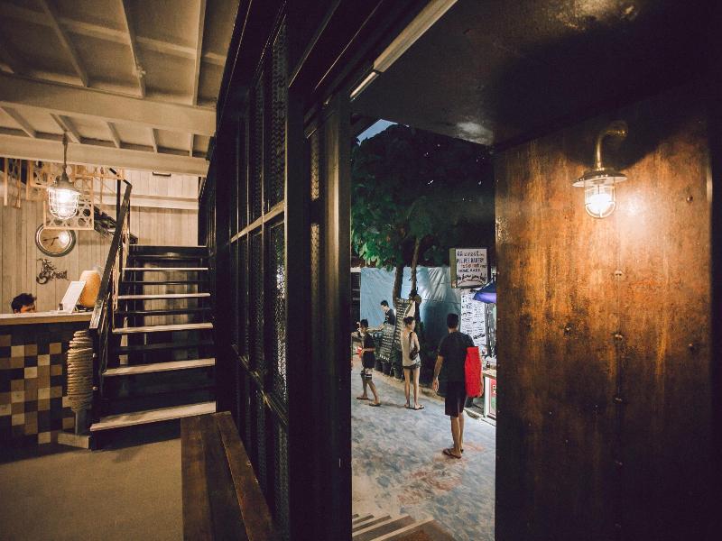 The Street Hostel Koh Lipe image