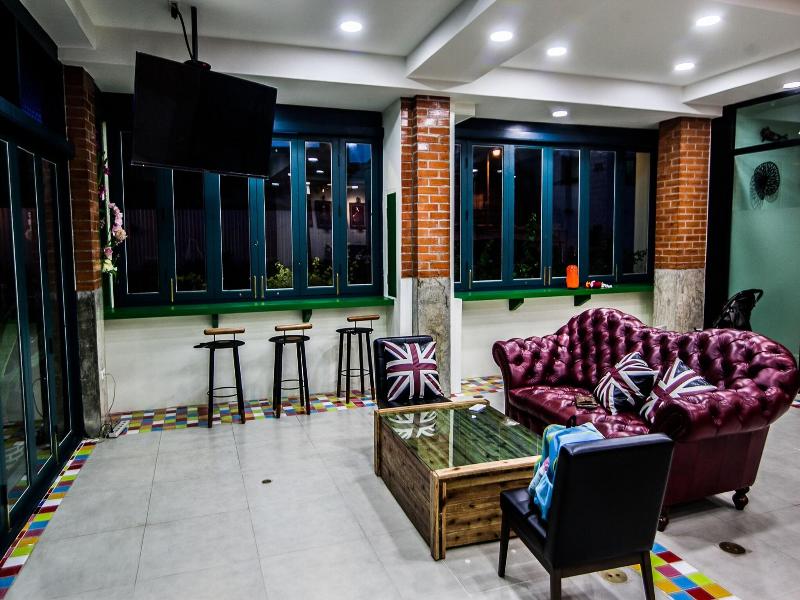 The Seven Luck Stay In Style image