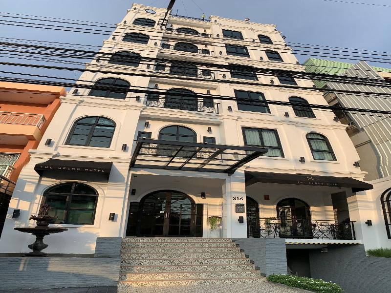 The Seens Hotel image