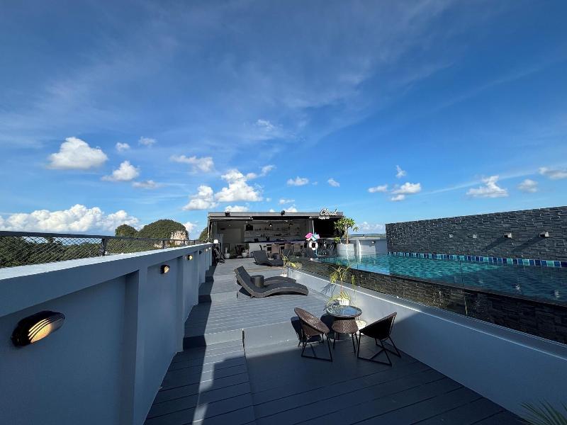 The Seens Hotel image