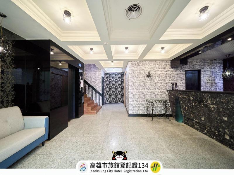 The Riverside Hotel Fashion image