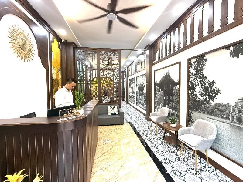 The Queen Hotel And Spa 2 image