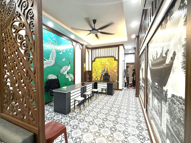 The Queen Hotel And Spa 2 image