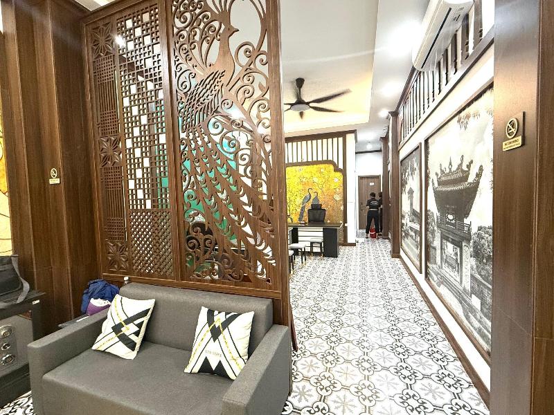 The Queen Hotel And Spa 2 image