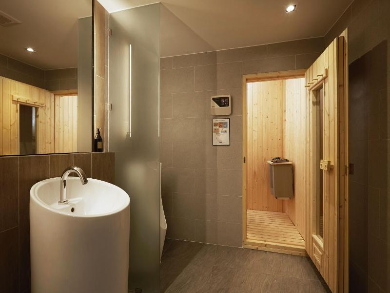 The Quarter Hotel Phromphong by UHG image
