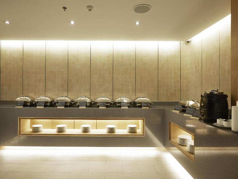 The Quarter Hotel Phromphong by UHG image
