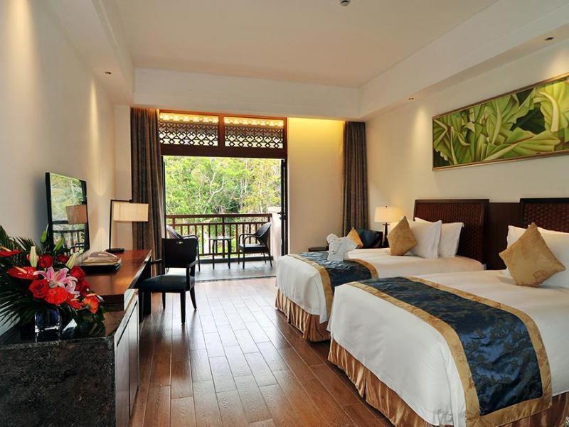Wuzhishan Yatai Rainforest Resort — main photo