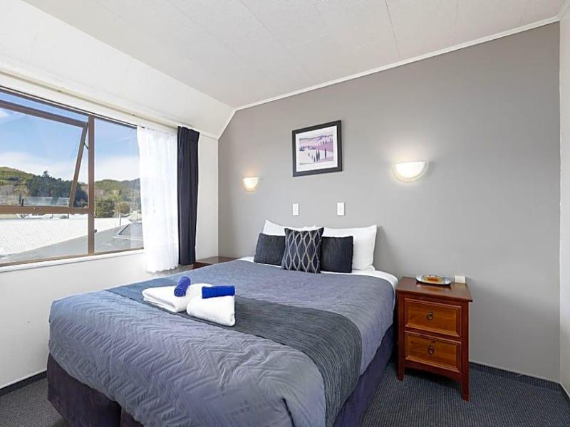 Kings Gate Motel image