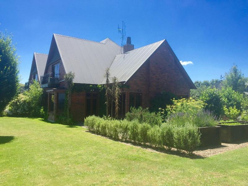 Lake Karapiro Lodge