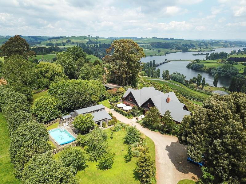 Lake Karapiro Lodge