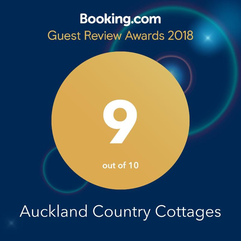 Auckland Country Cottages image