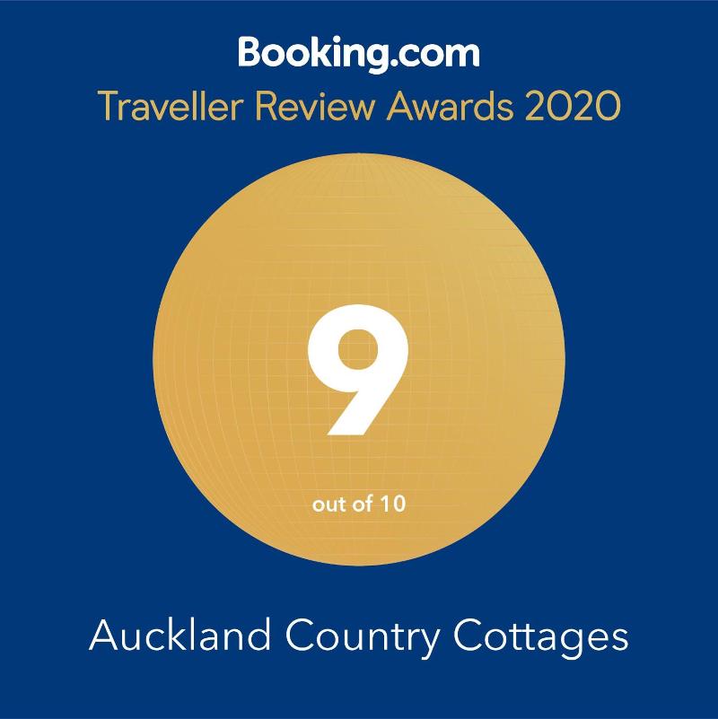 Auckland Country Cottages image