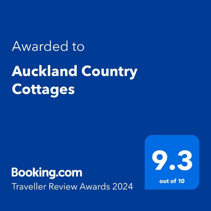 Auckland Country Cottages image