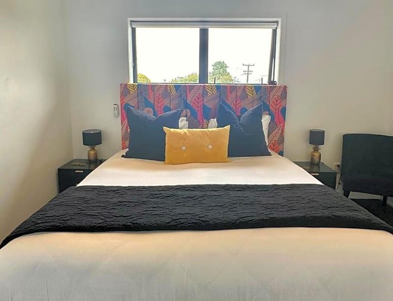 Orewa Beachcomber Motel image