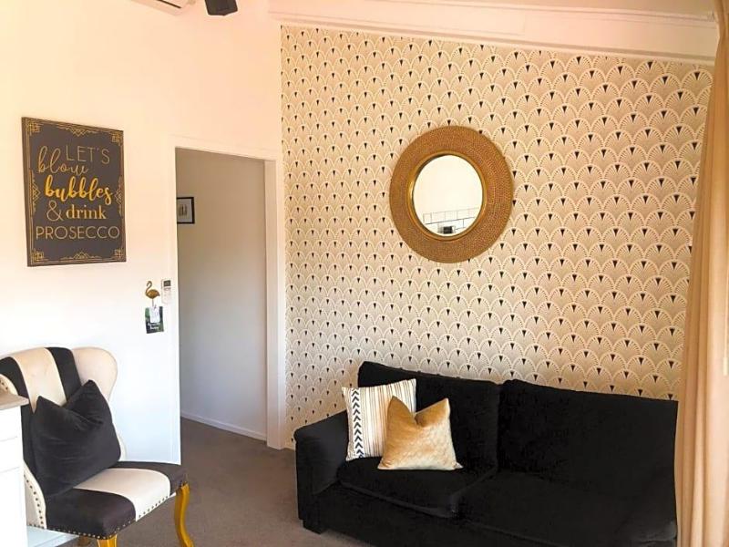 Orewa Beachcomber Motel image