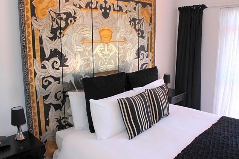 Orewa Beachcomber Motel image