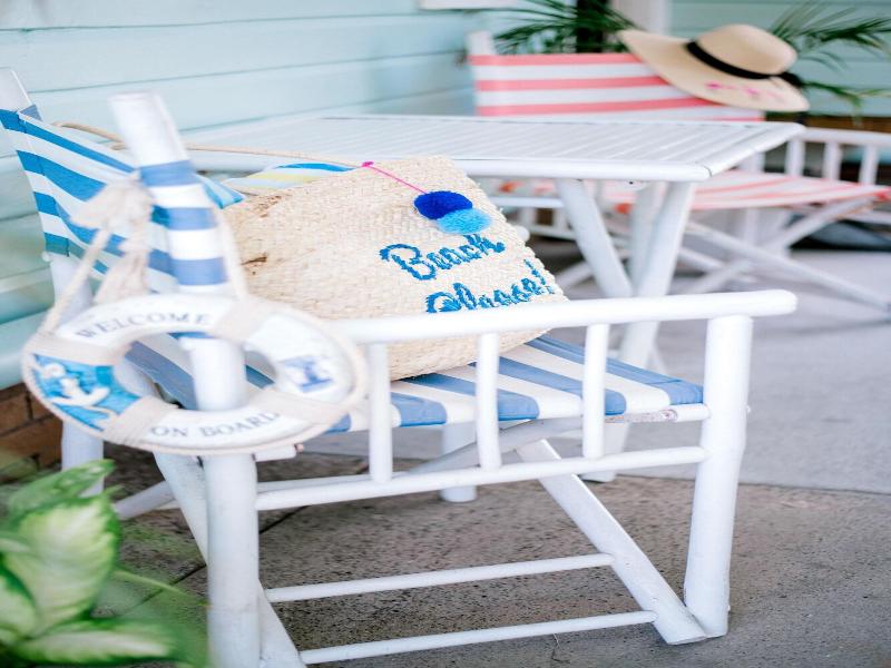 La Costa Motel image