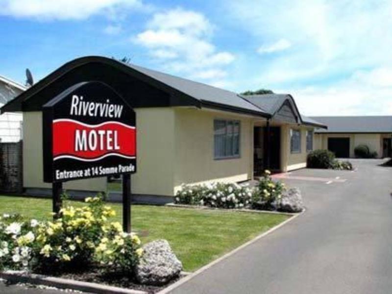 Riverview Motel