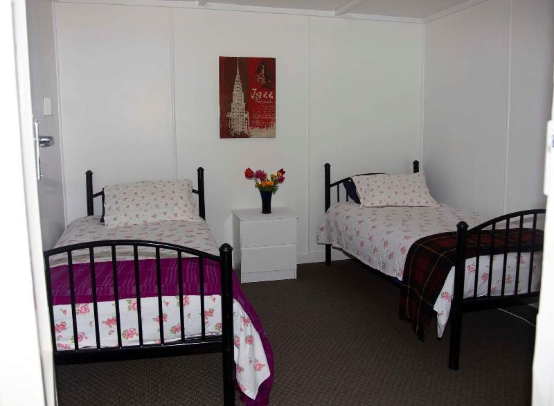 Surat Bay Lodge by the Sea/Backpackers Hostel image