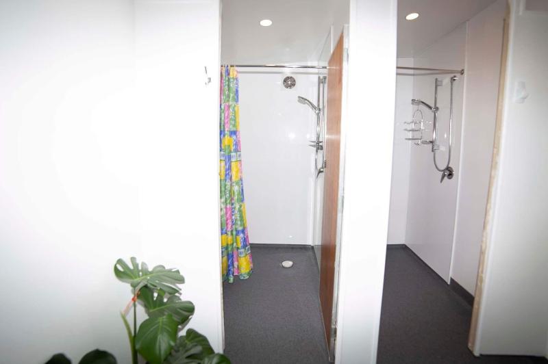 Surat Bay Lodge by the Sea/Backpackers Hostel image