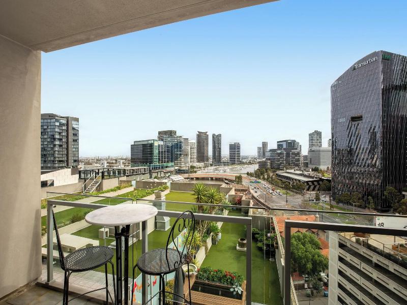 Signature Waterfront Apartments image